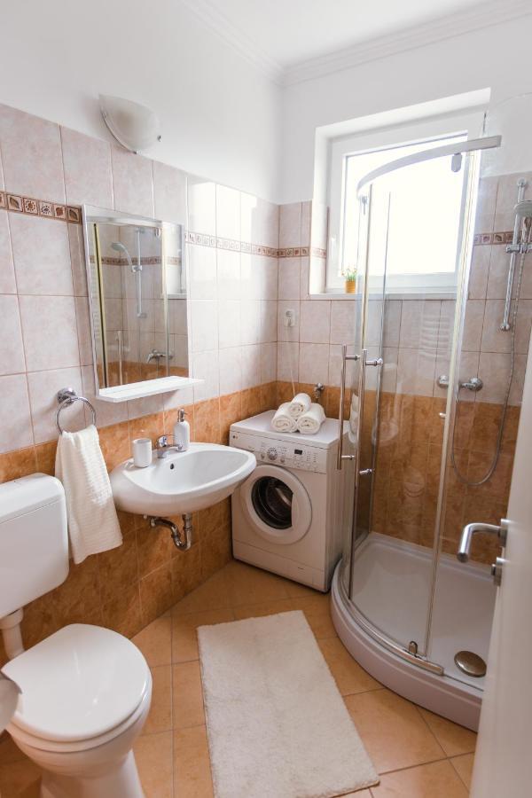 Bohohome Apartment Eger Eksteriør billede