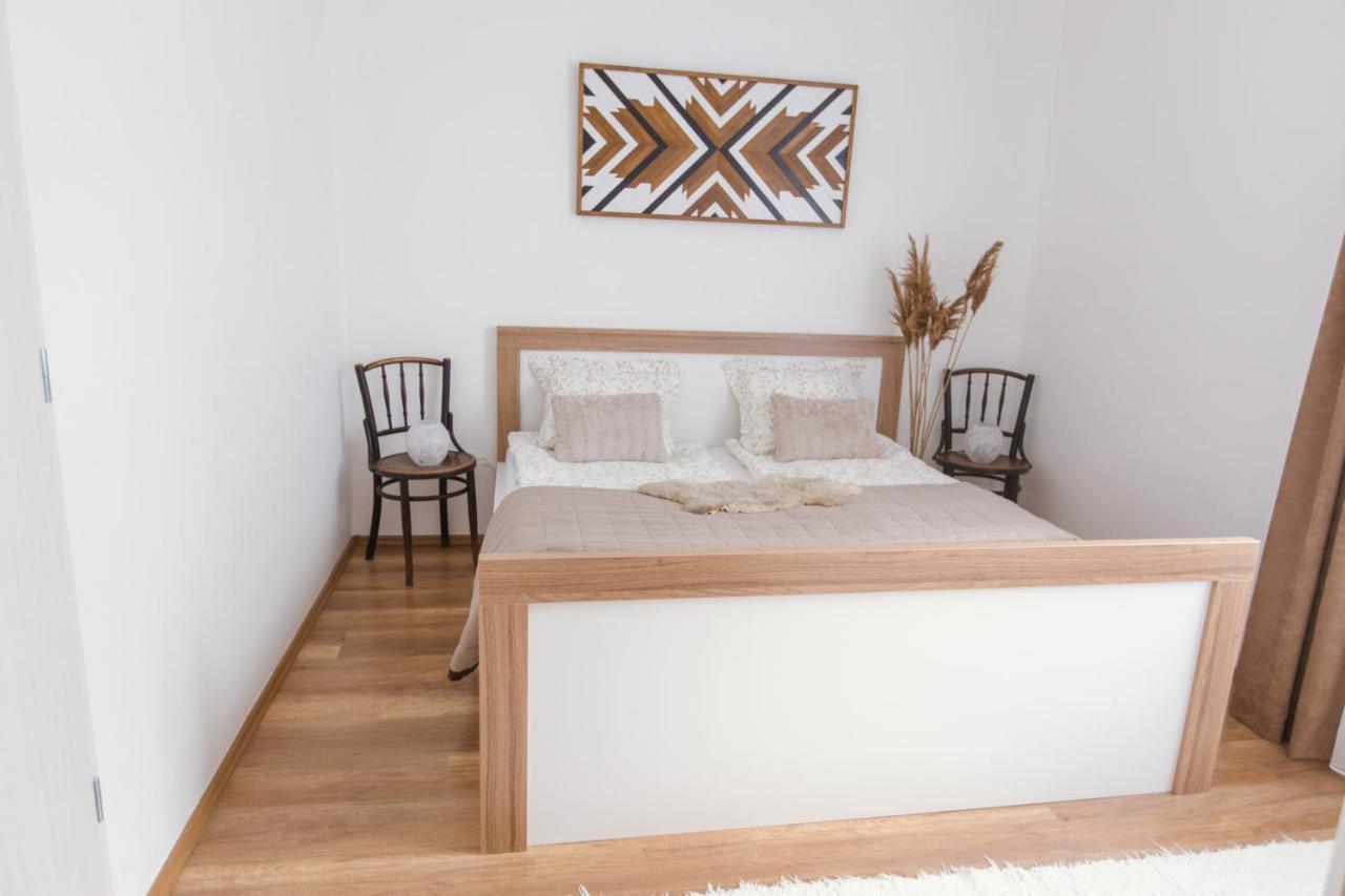 Bohohome Apartment Eger Eksteriør billede